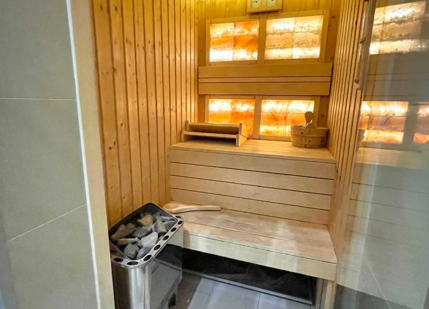 Perla Lux - Finn & Steam Sauna Budapest