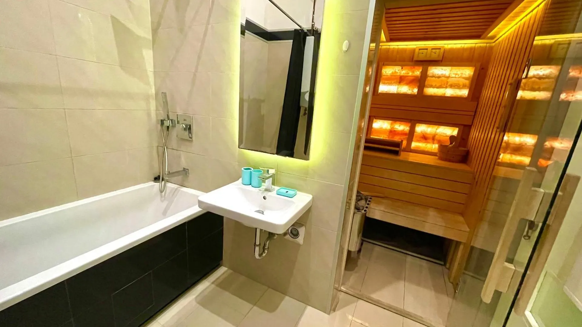 Perla Lux - Finn & Steam Sauna Budapest